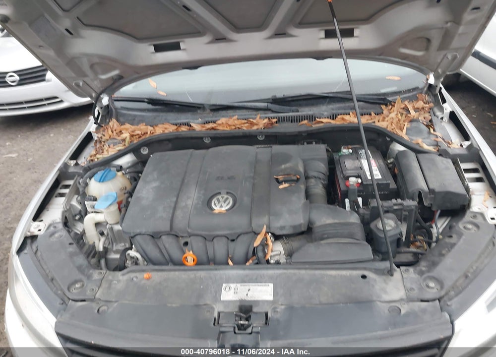 2012 VOLKSWAGEN JETTA 2.5L SE VIN: 3VWDP7AJ3CM301681
