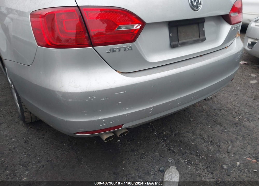 2012 VOLKSWAGEN JETTA 2.5L SE VIN: 3VWDP7AJ3CM301681