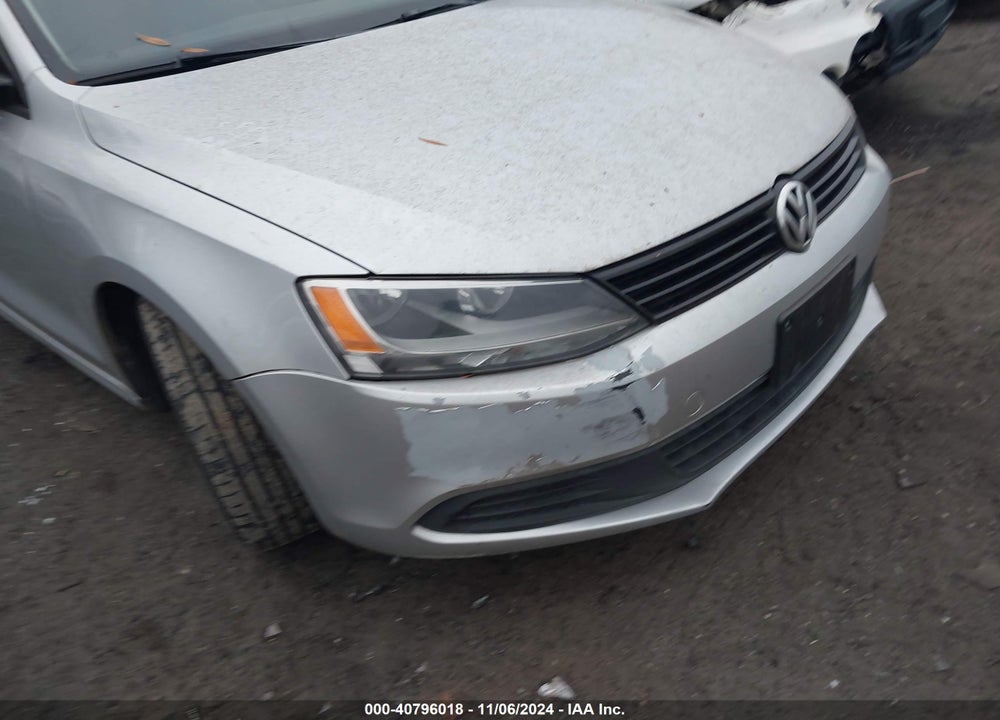 2012 VOLKSWAGEN JETTA 2.5L SE VIN: 3VWDP7AJ3CM301681