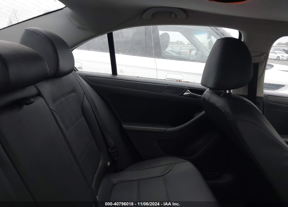 2012 VOLKSWAGEN JETTA 2.5L SE VIN: 3VWDP7AJ3CM301681