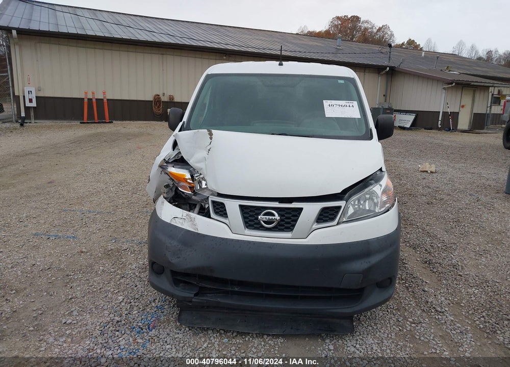 2015 NISSAN NV200 S VIN: 3N6CM0KN3FK690108