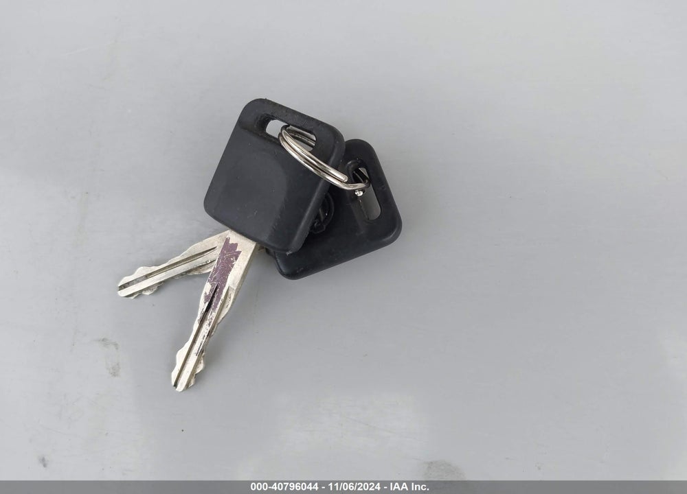 2015 NISSAN NV200 S VIN: 3N6CM0KN3FK690108