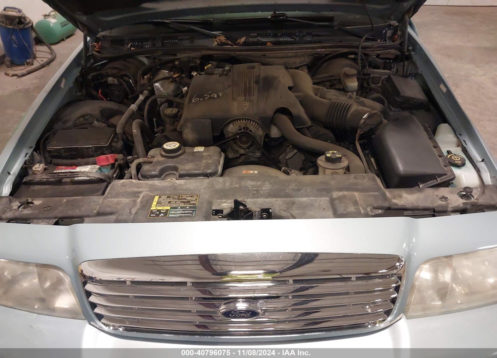 2003 FORD CROWN VICTORIA LX VIN: 2FAFP74W73X127742