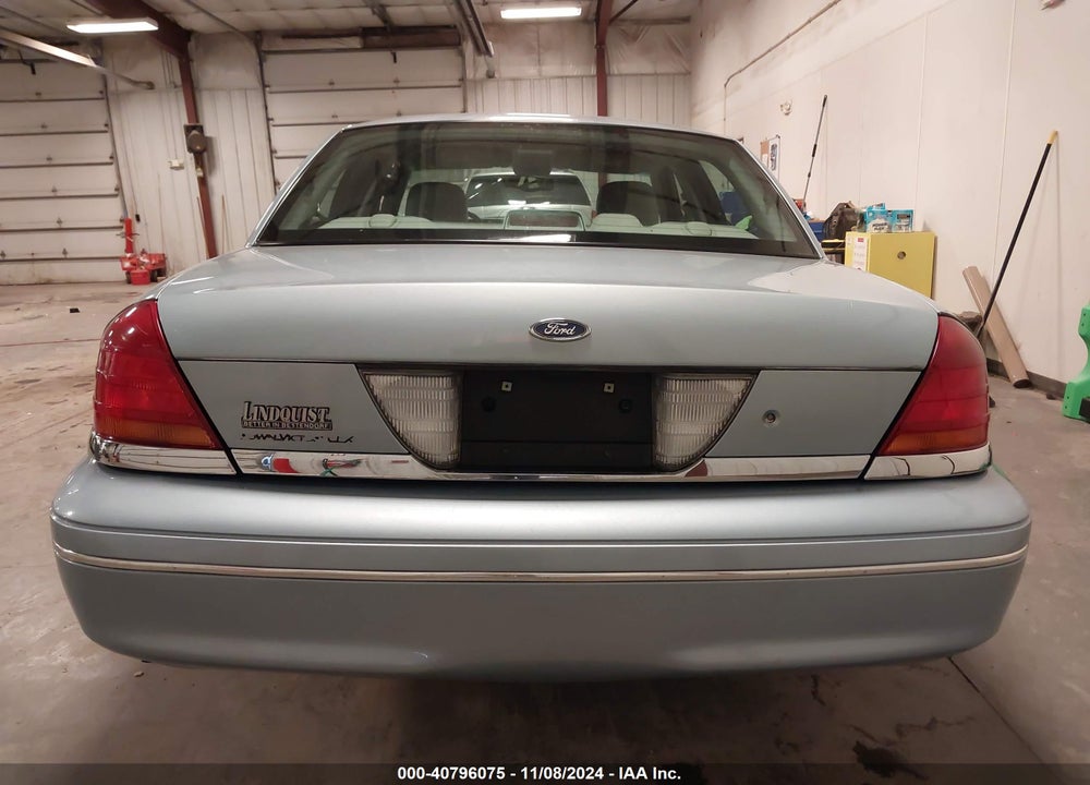 2003 FORD CROWN VICTORIA LX VIN: 2FAFP74W73X127742