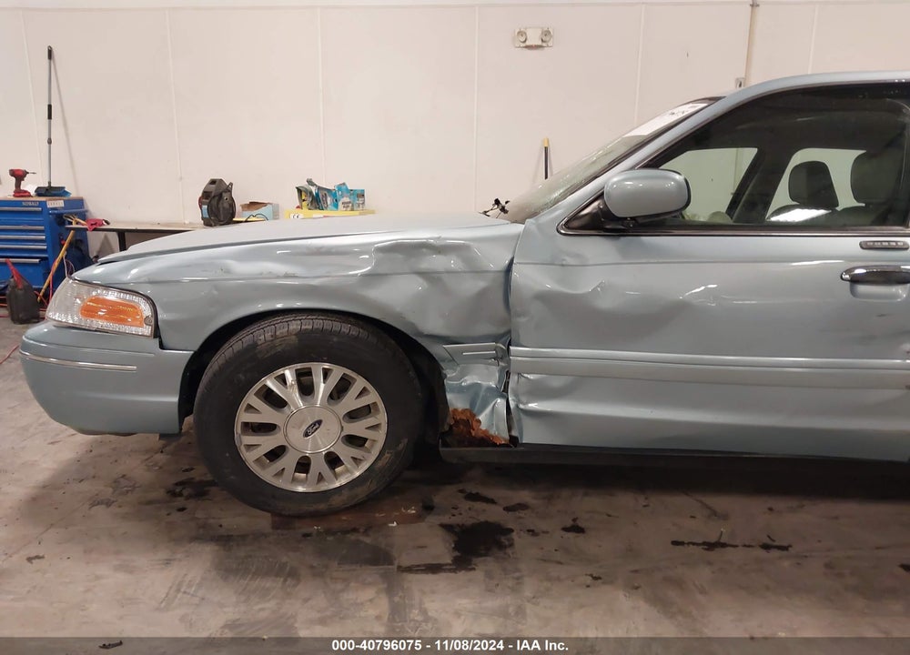 2003 FORD CROWN VICTORIA LX VIN: 2FAFP74W73X127742
