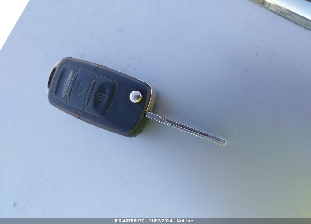 2007 VOLKSWAGEN JETTA GLI VIN: 3VWWJ71K07M119820