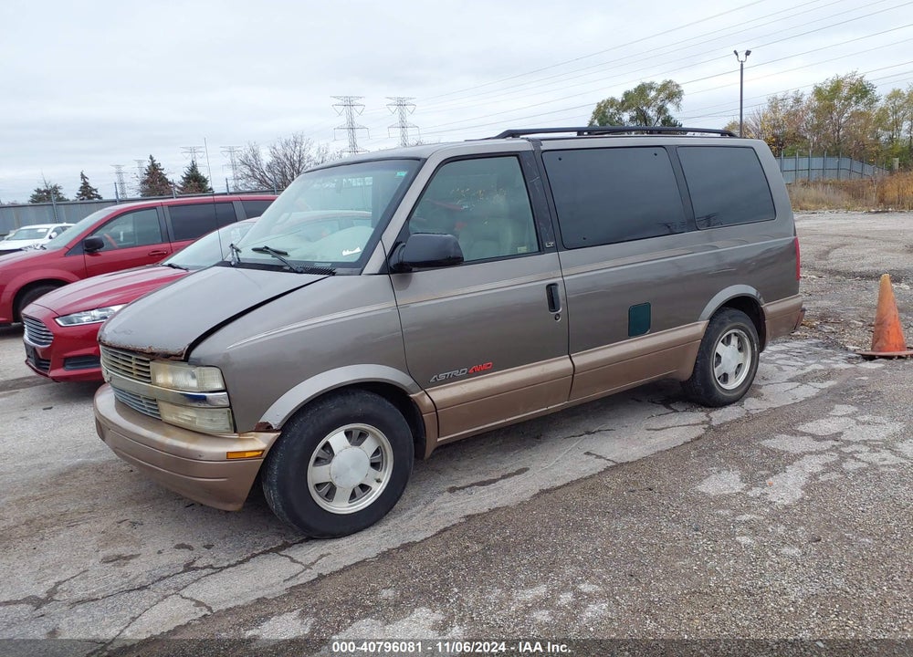 2000 CHEVROLET ASTRO VIN: 1GNEL19W1YB130144