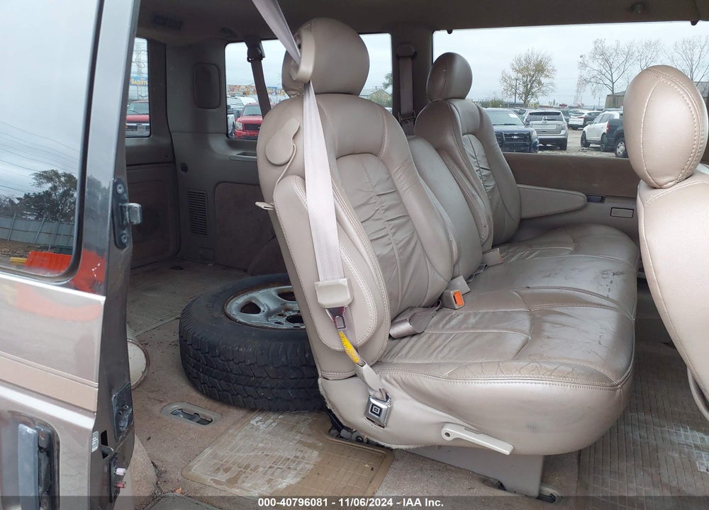 2000 CHEVROLET ASTRO VIN: 1GNEL19W1YB130144