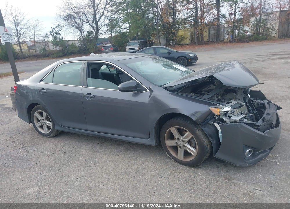 2013 TOYOTA CAMRY SE VIN: 4T1BF1FKXDU233786