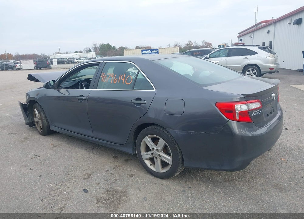 2013 TOYOTA CAMRY SE VIN: 4T1BF1FKXDU233786