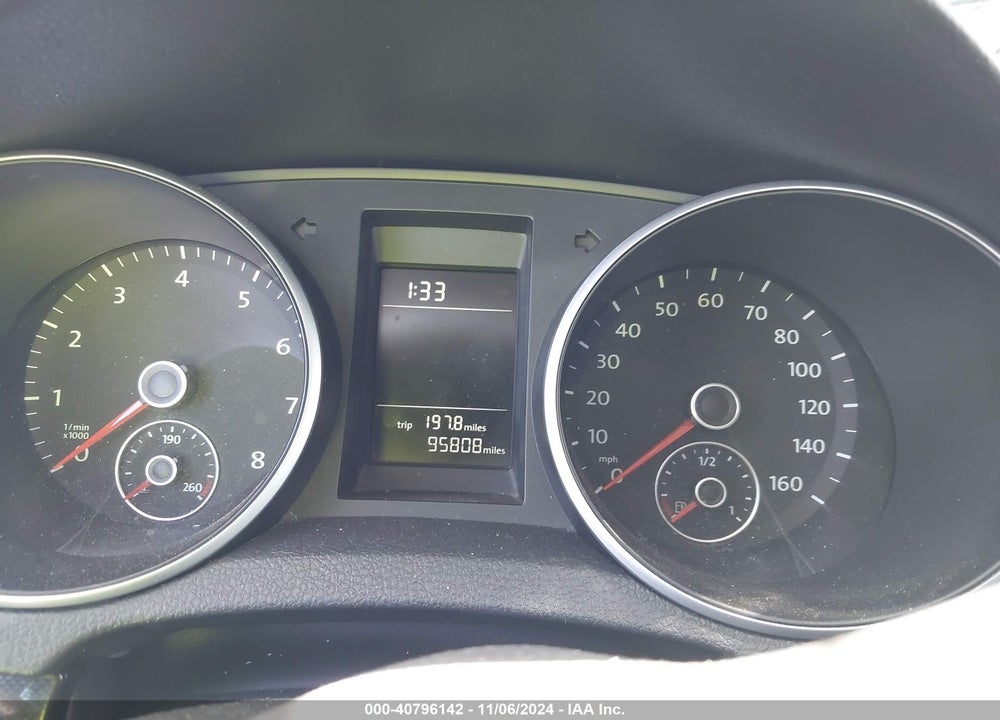 2011 VOLKSWAGEN JETTA SPORTWAGEN 2.5L S VIN: 3VWPZ7AJ0BM634541