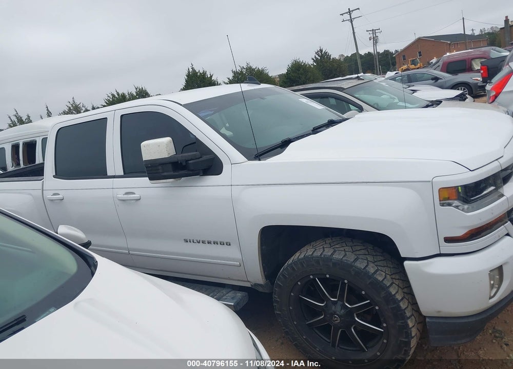 2017 CHEVROLET SILVERADO 1500 2LT VIN: 3GCUKREC1HG375356