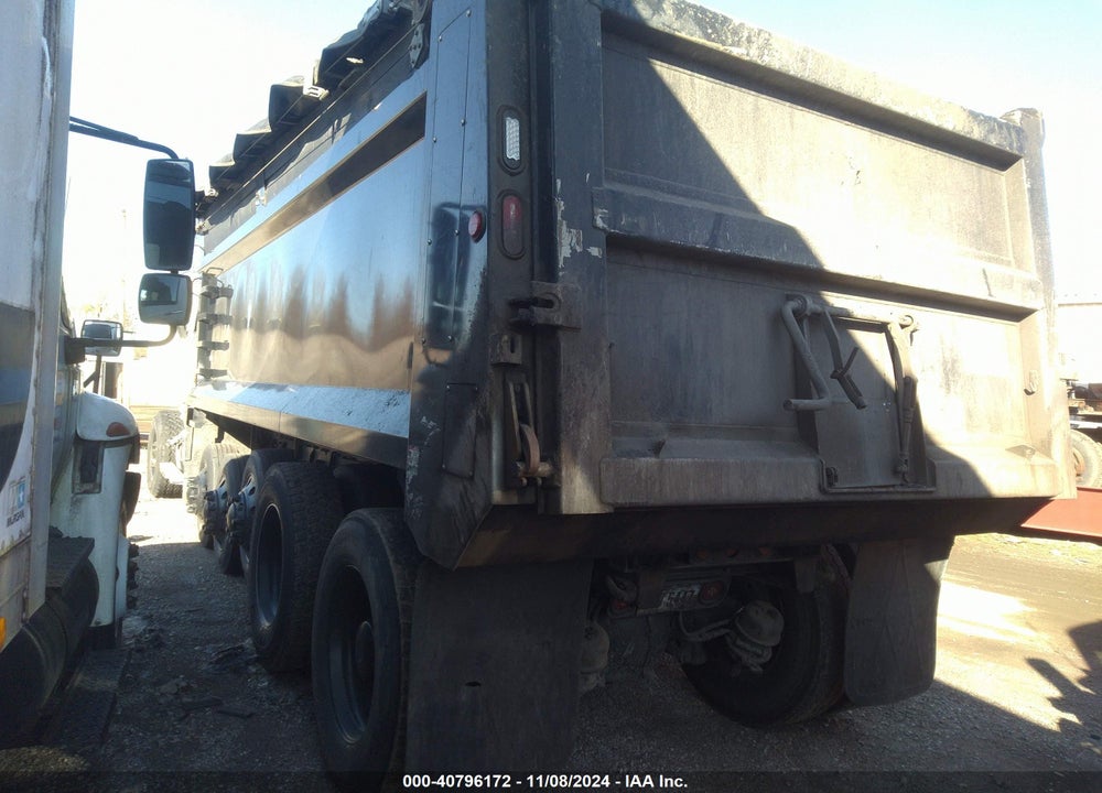 2022 WESTERN STAR 4700 SET FORWARD AXLE VIN: 5KKHAVDV4NPNK5787