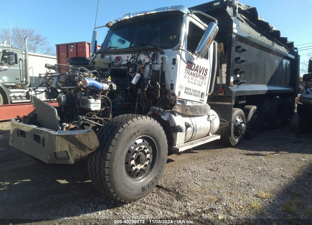 2022 WESTERN STAR 4700 SET FORWARD AXLE VIN: 5KKHAVDV4NPNK5787