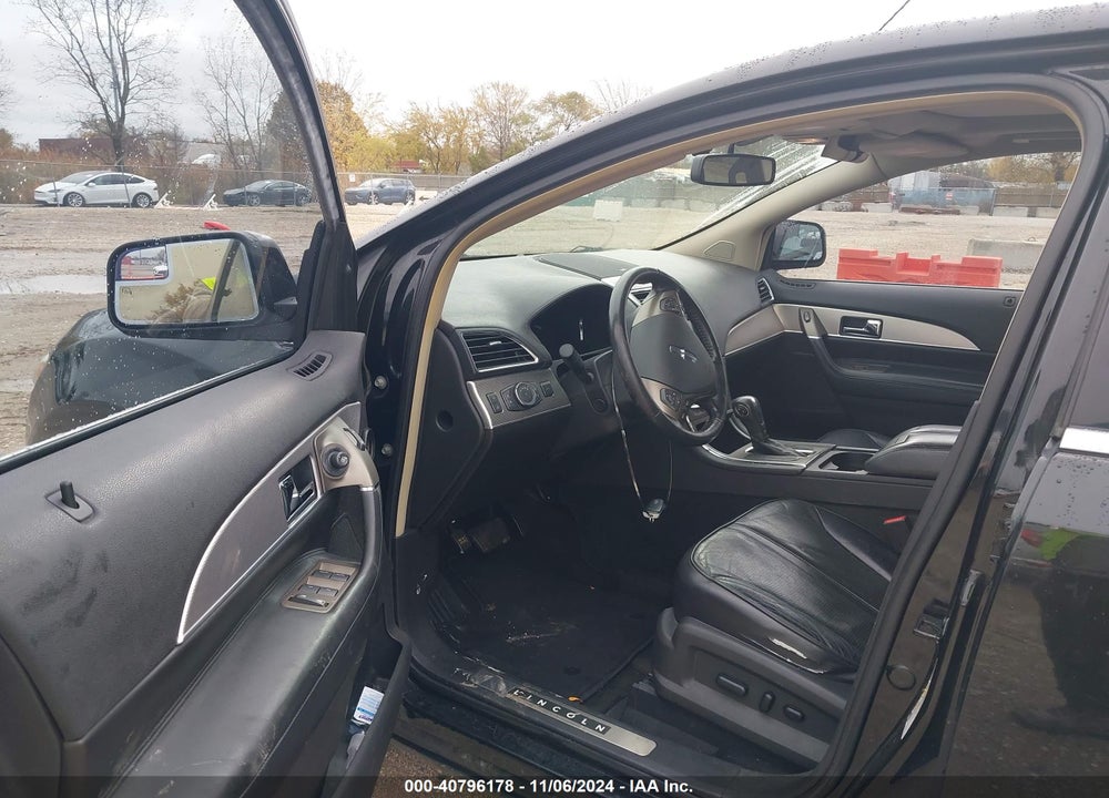 2011 LINCOLN MKX VIN: 2LMDJ8JK2BBJ09865