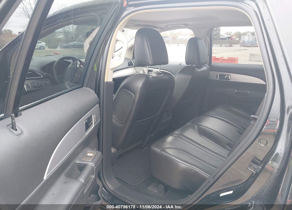 2011 LINCOLN MKX VIN: 2LMDJ8JK2BBJ09865