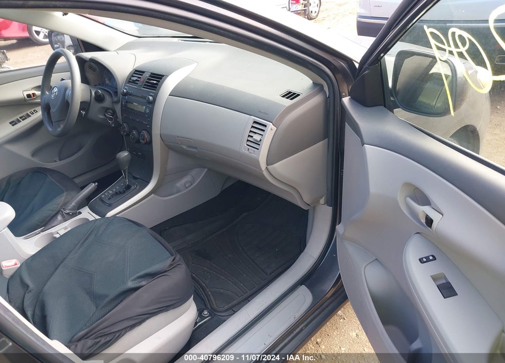 2009 TOYOTA COROLLA LE VIN: 1NXBU40E69Z151944