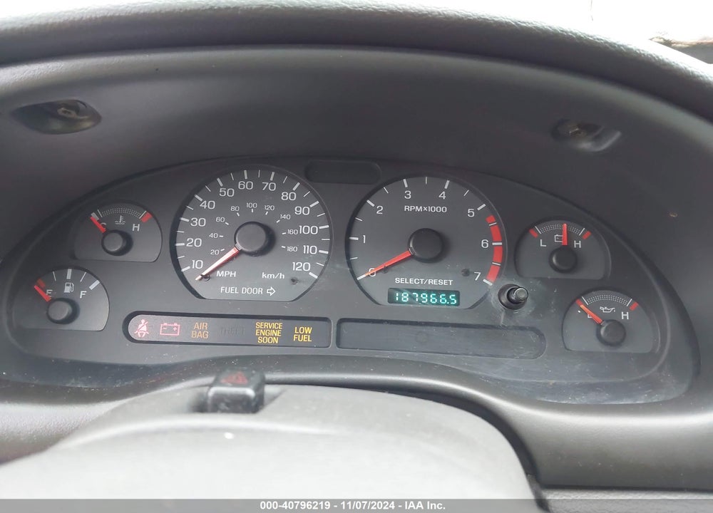 2000 FORD MUSTANG VIN: 1FAFP4047YF165557