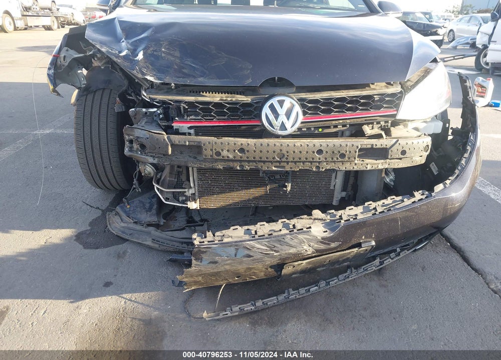2015 VOLKSWAGEN GOLF GTI 2.0T S 2-DOOR VIN: 3VWYT7AU5FM072240