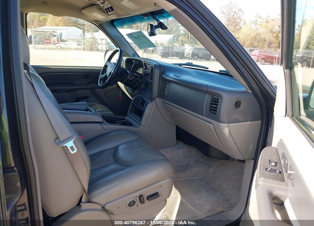 2003 CHEVROLET SUBURBAN 1500 LT VIN: 1GNFK16ZX3J168640