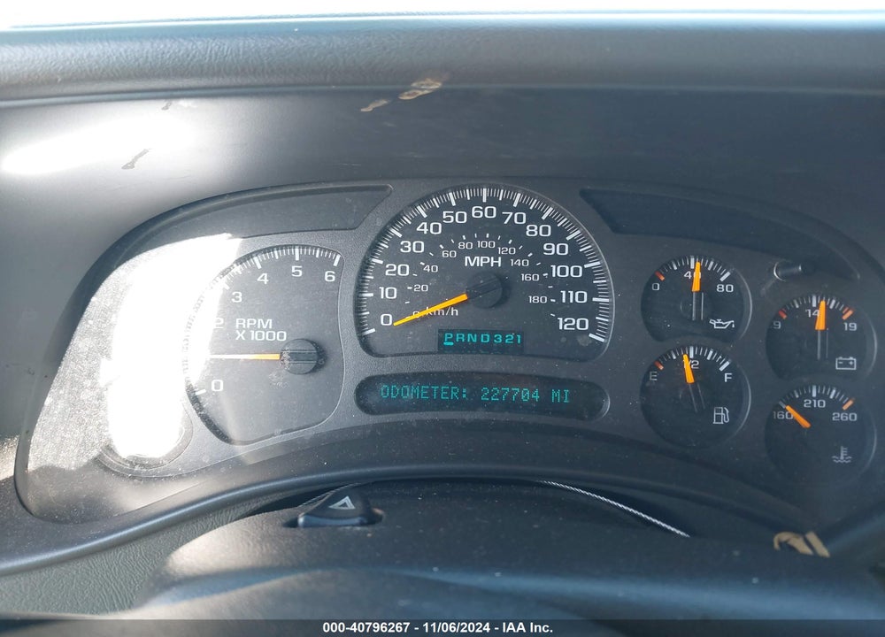 2003 CHEVROLET SUBURBAN 1500 LT VIN: 1GNFK16ZX3J168640