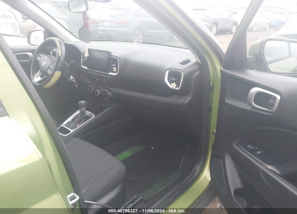 2021 HYUNDAI VENUE SE VIN: KMHRB8A30MU070519