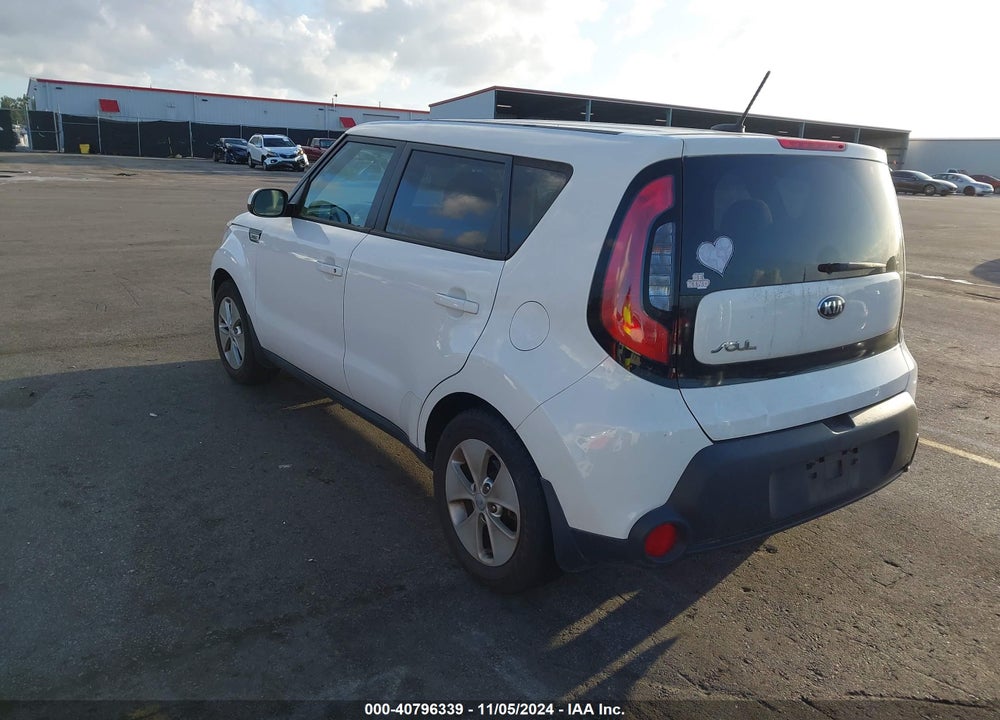 2015 KIA SOUL VIN: KNDJN2A27F7164329