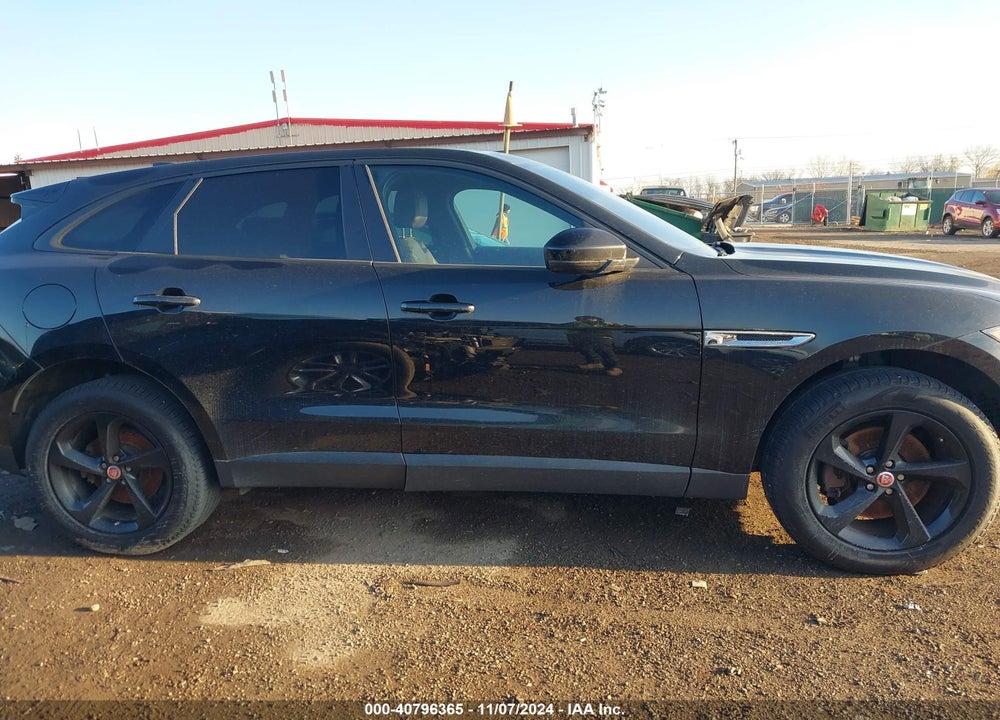 2017 JAGUAR F-PACE 35T PREMIUM VIN: SADCJ2BV0HA081901
