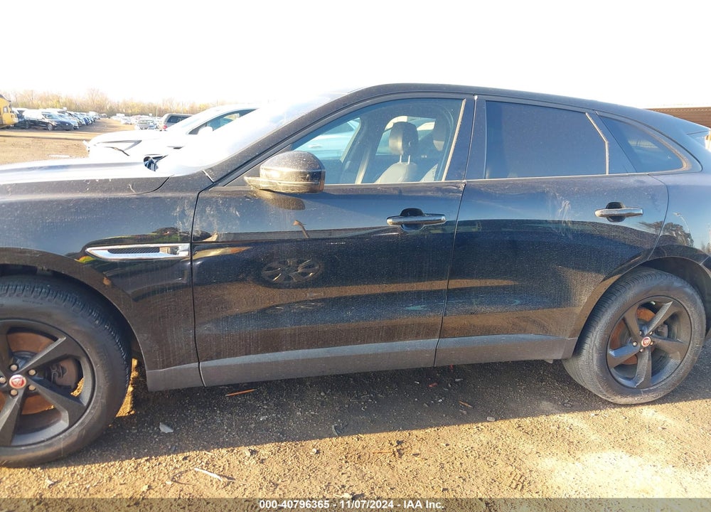 2017 JAGUAR F-PACE 35T PREMIUM VIN: SADCJ2BV0HA081901