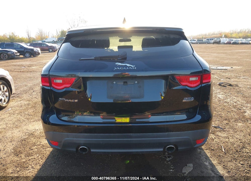 2017 JAGUAR F-PACE 35T PREMIUM VIN: SADCJ2BV0HA081901