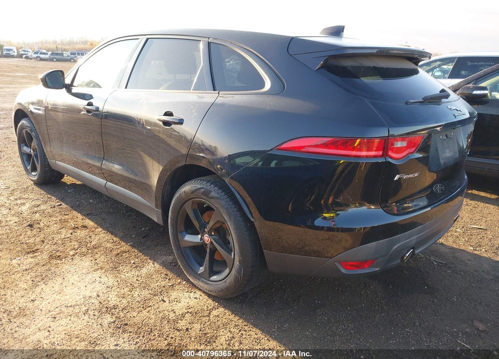 2017 JAGUAR F-PACE 35T PREMIUM VIN: SADCJ2BV0HA081901