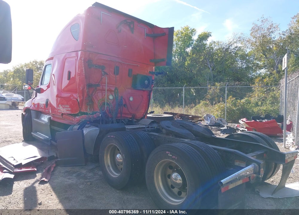 2017 FREIGHTLINER CASCADIA 125 VIN: 1FUJGLDR8HLHX1953