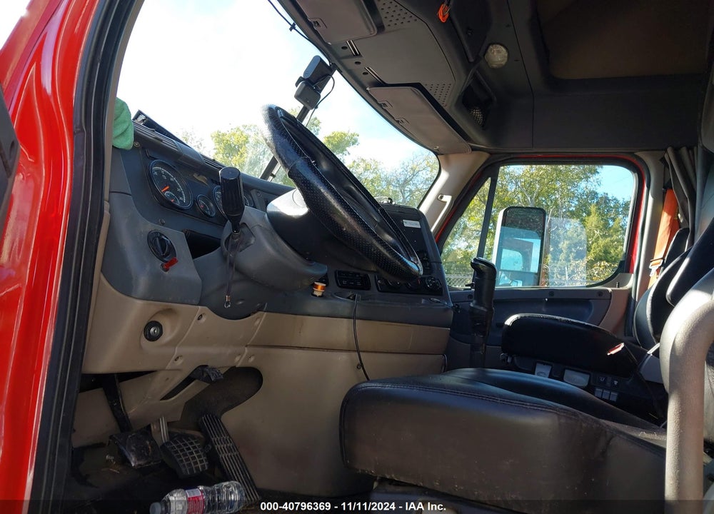 2017 FREIGHTLINER CASCADIA 125 VIN: 1FUJGLDR8HLHX1953