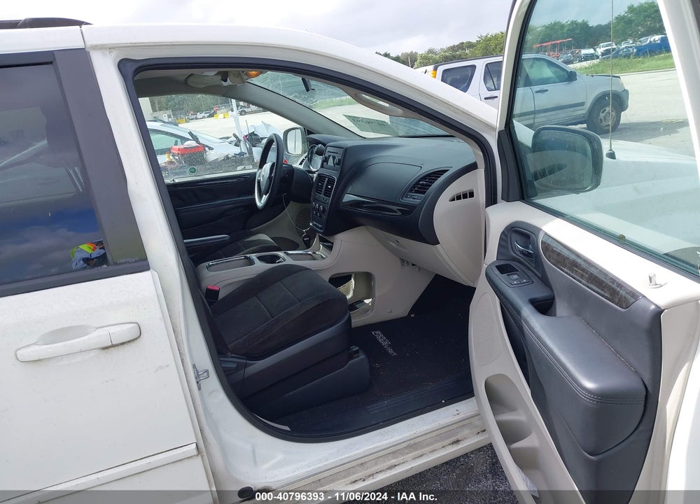 2012 DODGE GRAND CARAVAN SXT VIN: 2C4RDGCG3CR364565
