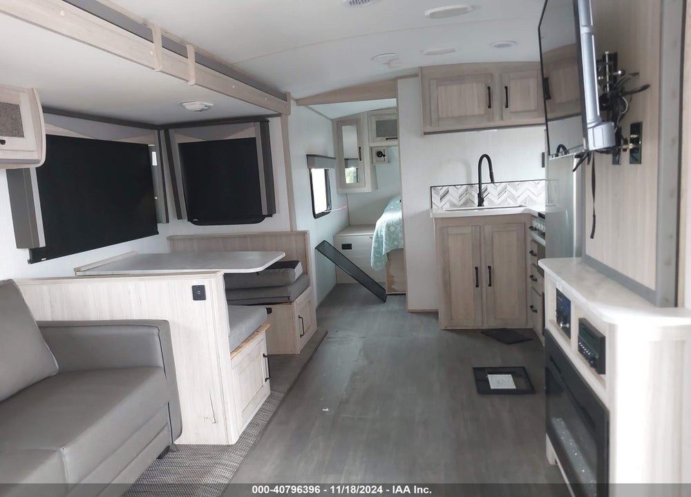 2022 CRUISER OTHER VIN: 5RXPB3327N1490376