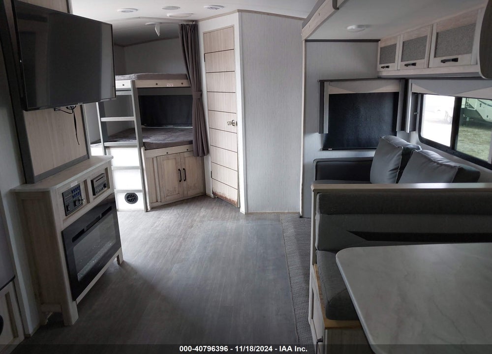 2022 CRUISER OTHER VIN: 5RXPB3327N1490376