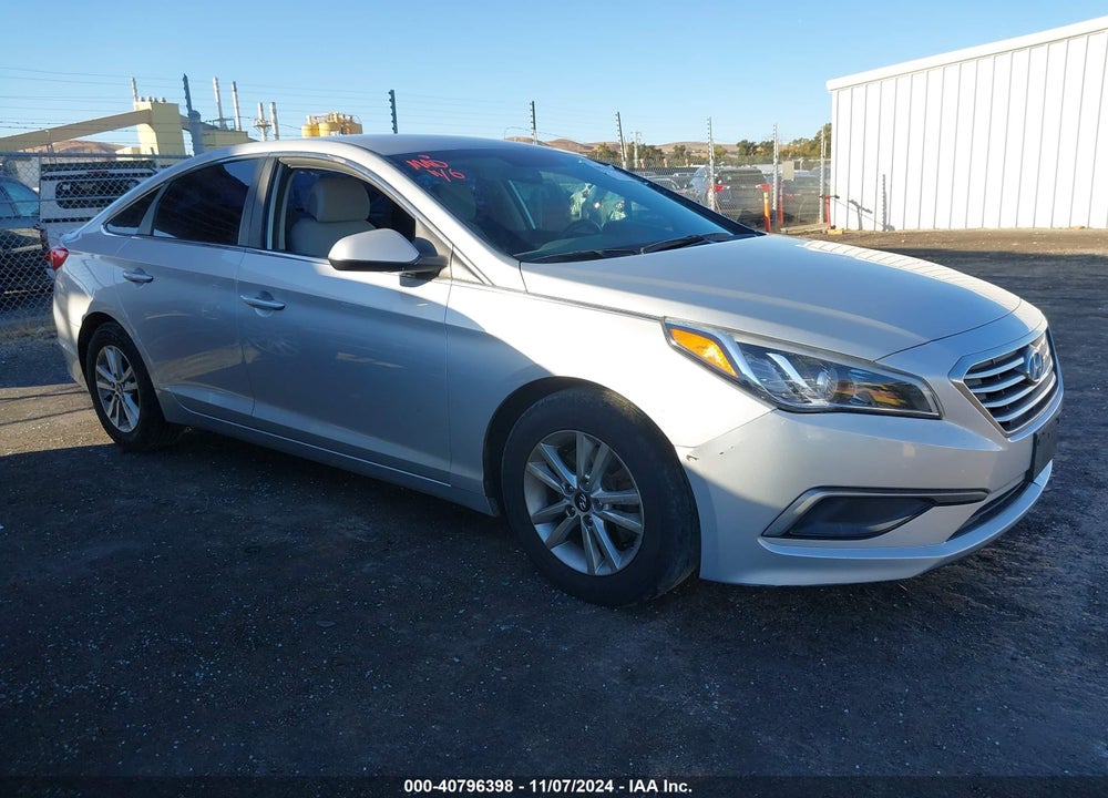 2017 HYUNDAI SONATA VIN: 5NPE24AF1HH441760