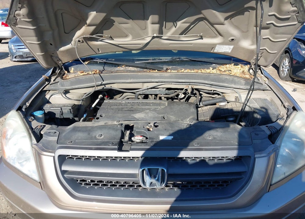2003 HONDA PILOT VIN: 2HKYF18593H605889