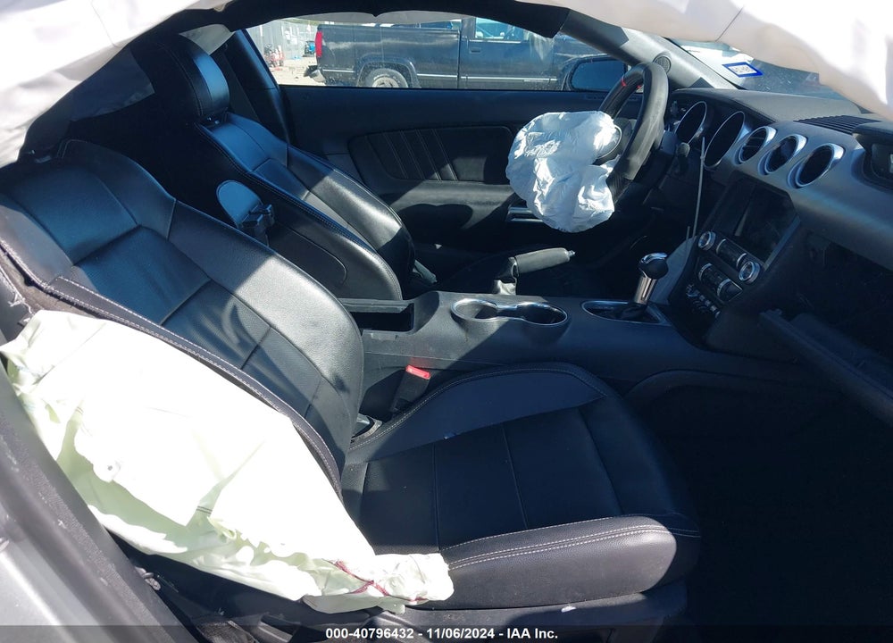 2022 FORD MUSTANG ECOBOOST PREMIUM VIN: 1FA6P8TH5N5105431