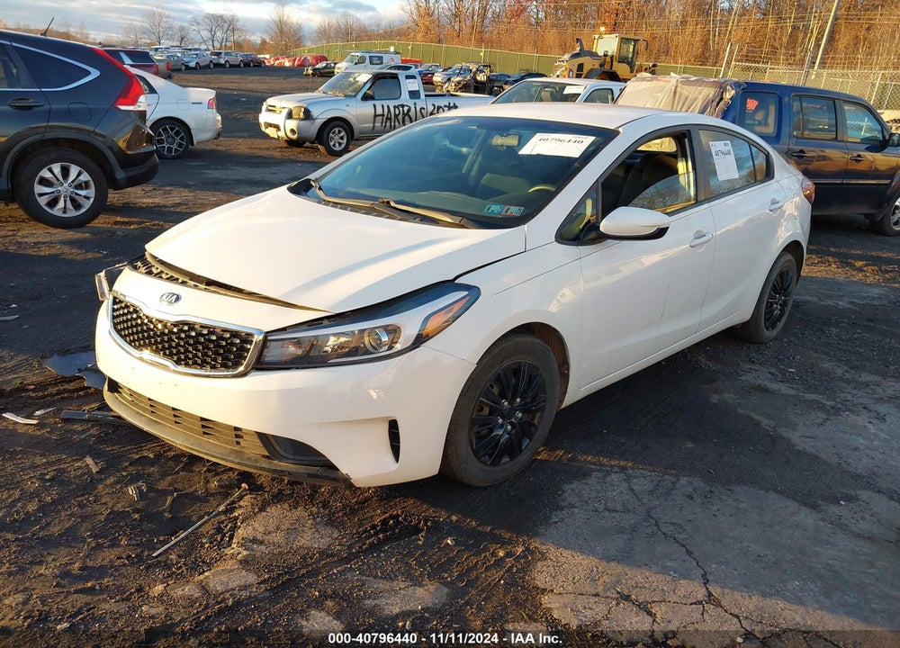 2018 KIA FORTE LX VIN: 3KPFK4A75JE281549