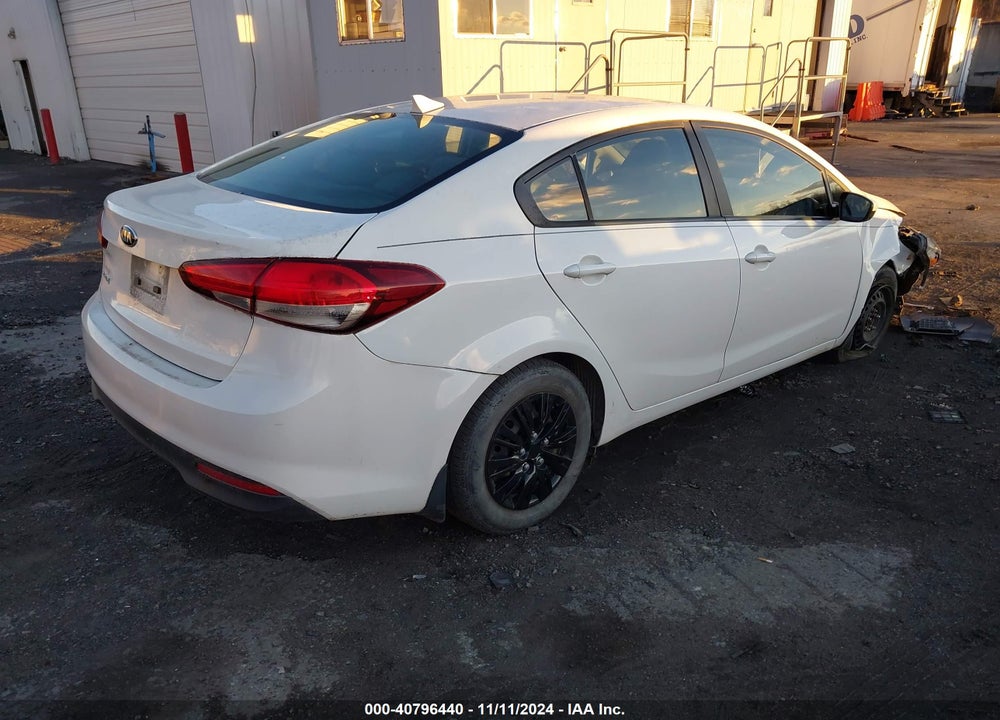 2018 KIA FORTE LX VIN: 3KPFK4A75JE281549