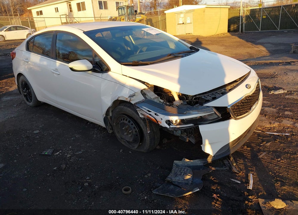 2018 KIA FORTE LX VIN: 3KPFK4A75JE281549