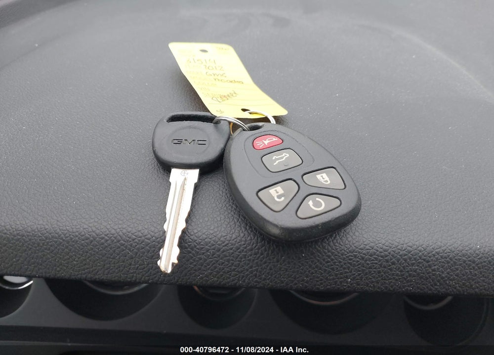 2012 GMC ACADIA SLE VIN: 1GKKRPED1CJ396395
