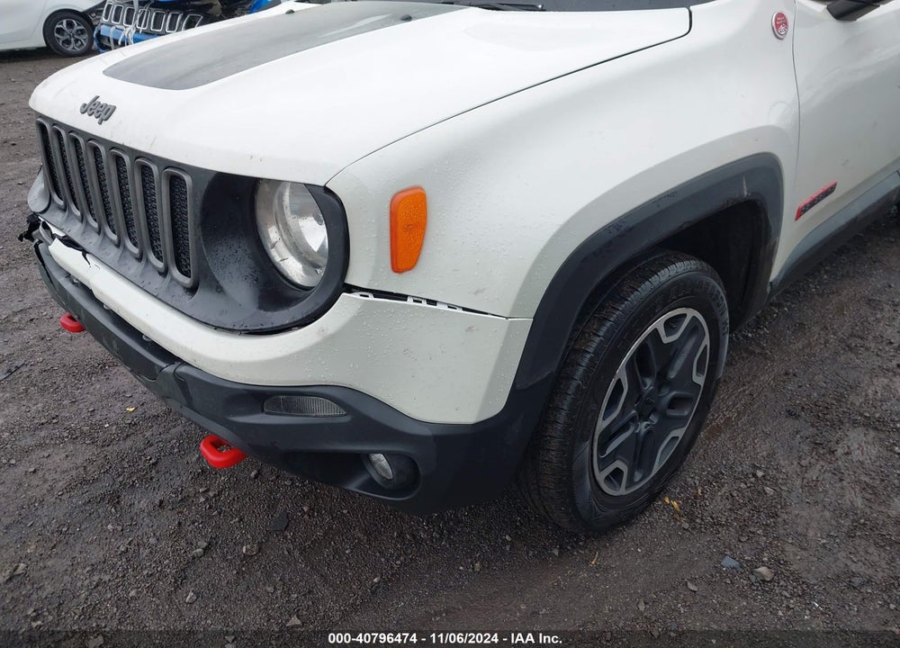 2015 JEEP RENEGADE TRAILHAWK VIN: ZACCJBCT8FPB87681