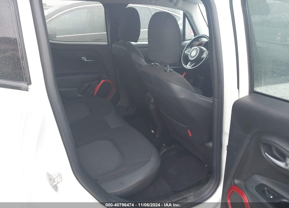 2015 JEEP RENEGADE TRAILHAWK VIN: ZACCJBCT8FPB87681
