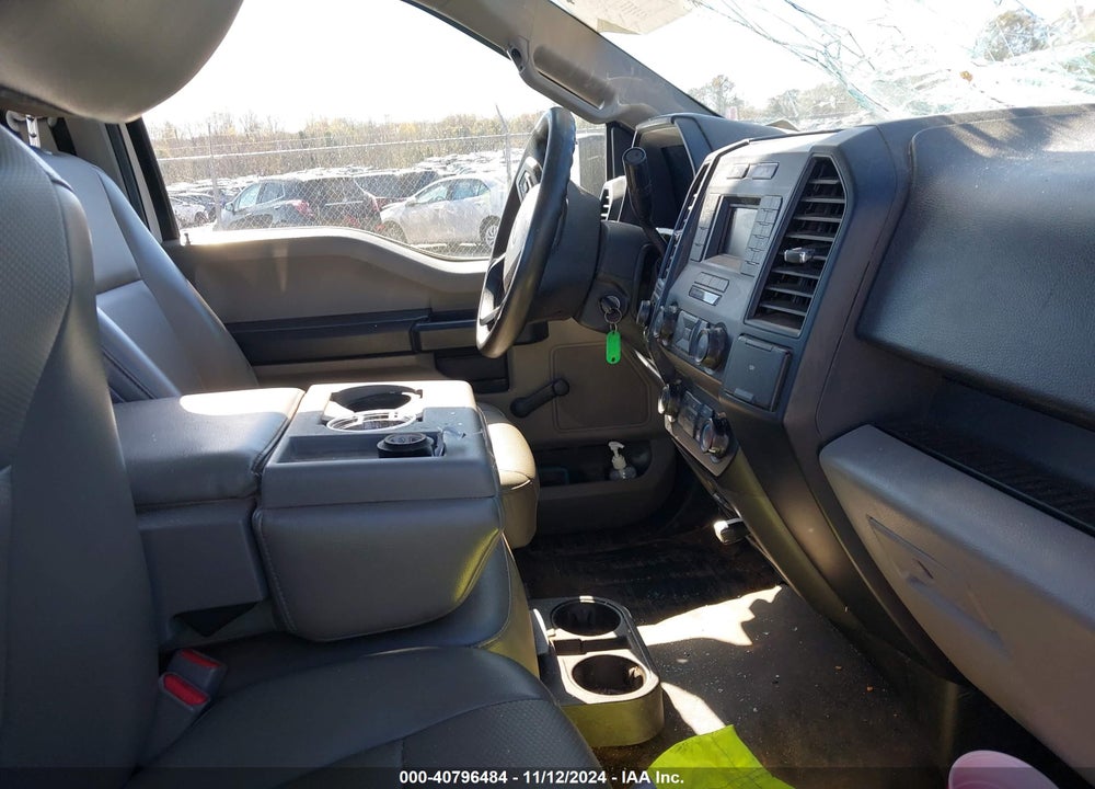 2016 FORD F-150 VIN: 1FTMF1E80GKE78440