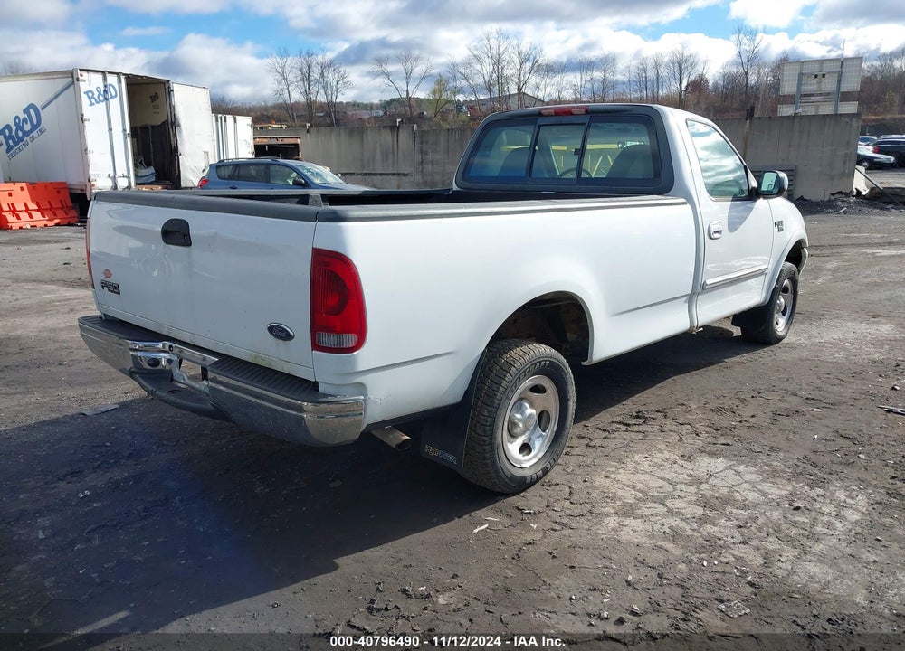2002 FORD F-150 XL/XLT VIN: 2FTRF18W02CA83400