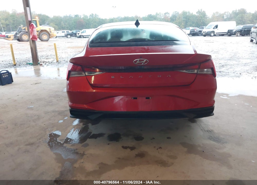 2021 HYUNDAI ELANTRA SEL VIN: 5NPLM4AG9MH037447