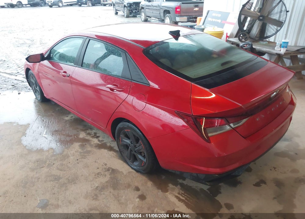 2021 HYUNDAI ELANTRA SEL VIN: 5NPLM4AG9MH037447
