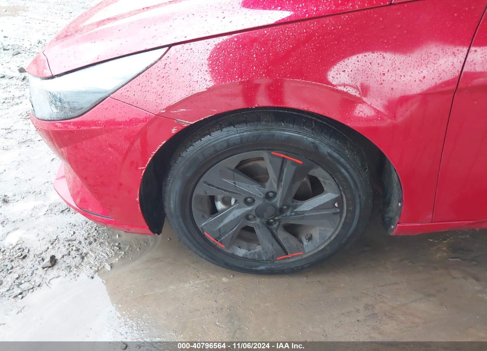 2021 HYUNDAI ELANTRA SEL VIN: 5NPLM4AG9MH037447